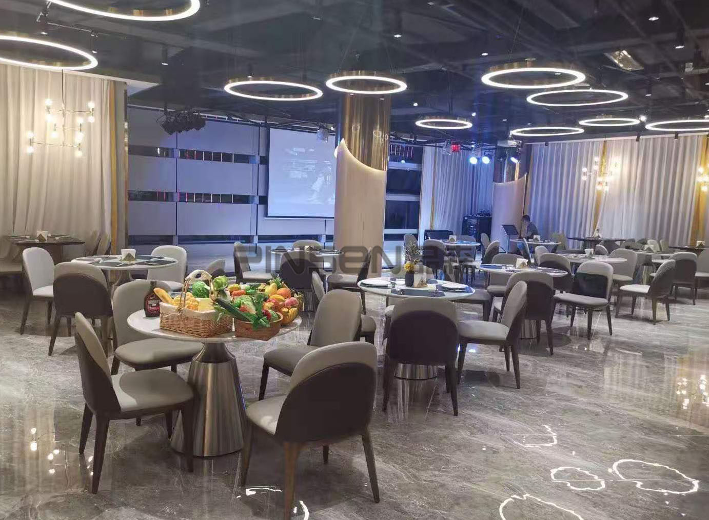 波菲德火鍋桌椅