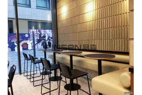 酒吧卡座沙發(fā)定做是否都喜歡用的真皮卡座沙發(fā)？